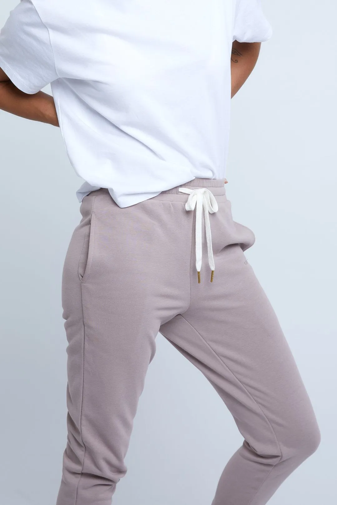 CASA AMUK - Jogger Taupe