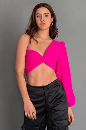 Crop top asimétrico escote nudo manga larga