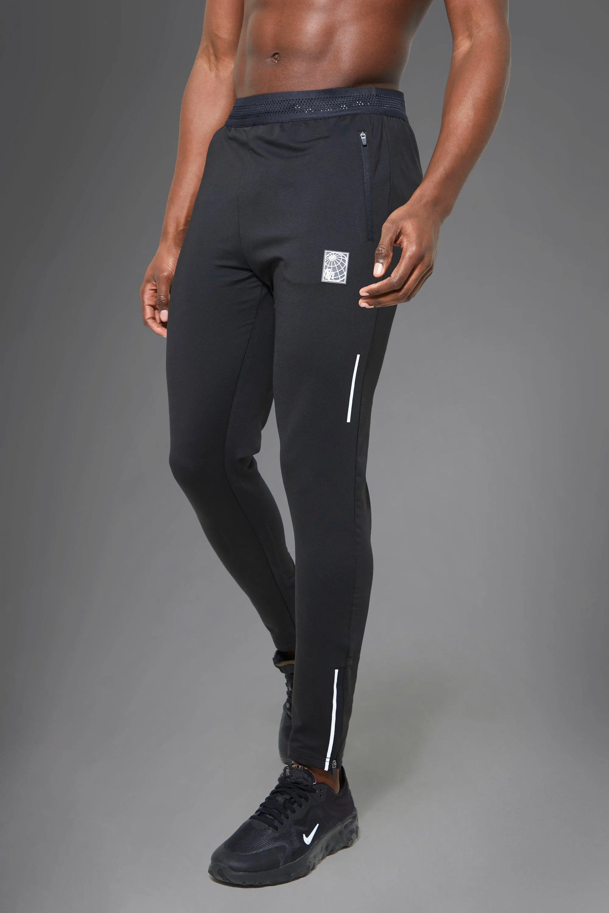 Man Active Skinny Performance Jogger | boohooMAN UK