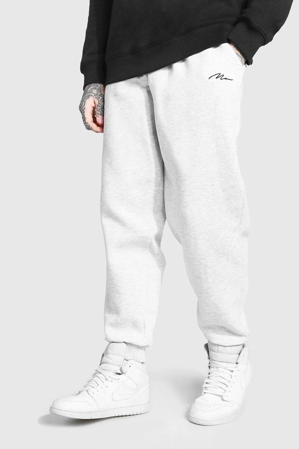 MAN Signature Loose Fit Jogger | boohooMAN UK