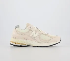 New Balance 2002 Calm Taupe Trainers