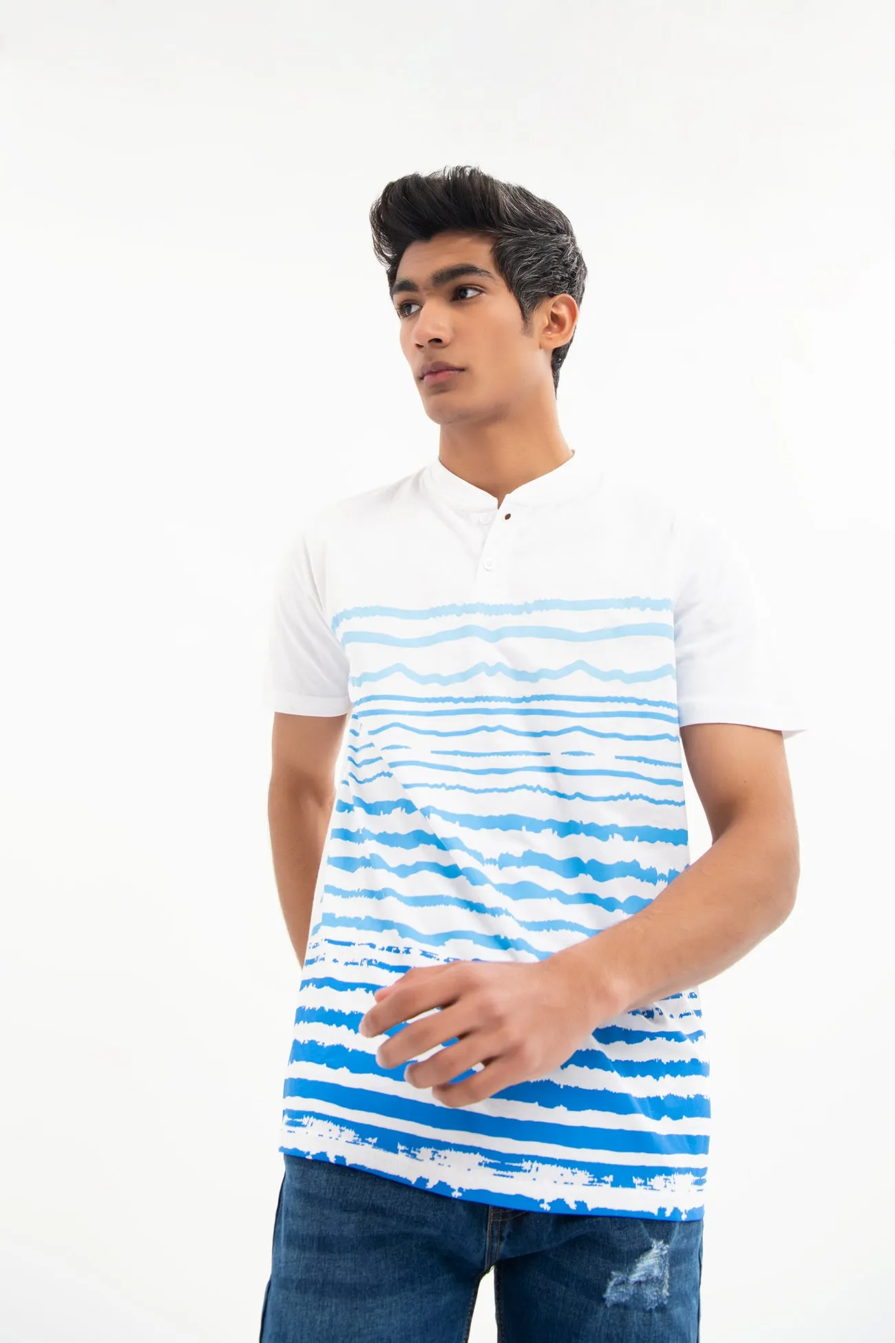 REGULAR FIT PRINTED HENELY T-SHIRT