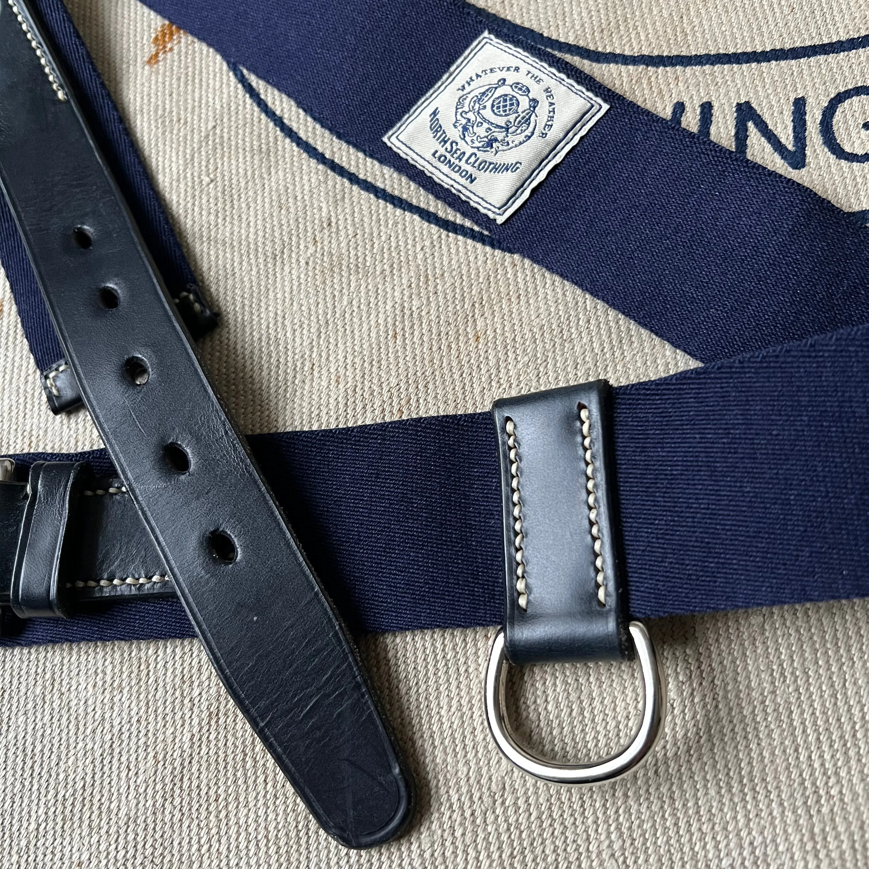 SAMPLE SALE - WIDE WOOL WEBBING AND LEATHER BELT WITH D RING - NAVY / NAVY